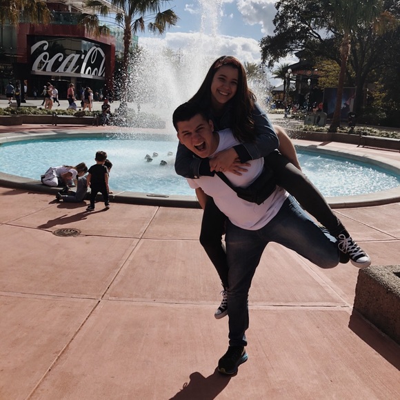 Meet your Posher, Ariana - Picture 10 of 14